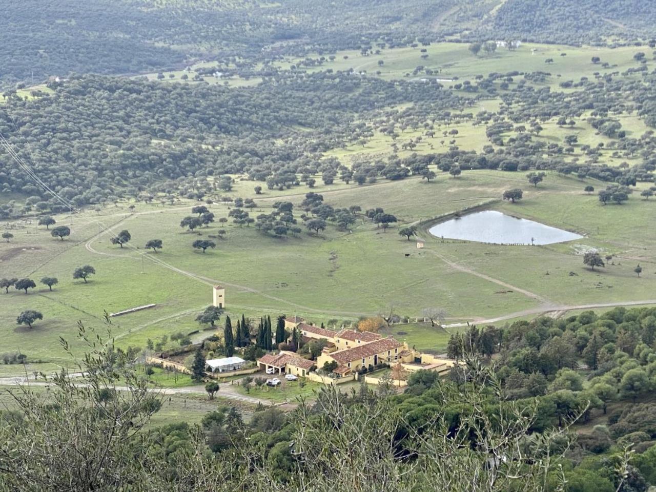 Finca La Alcolehuela En Parque Natural De Despenaperros Santa Elena Buitenkant foto